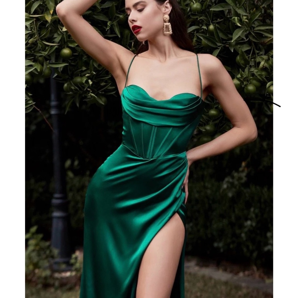 EMERALD GREEN PROM DRESS